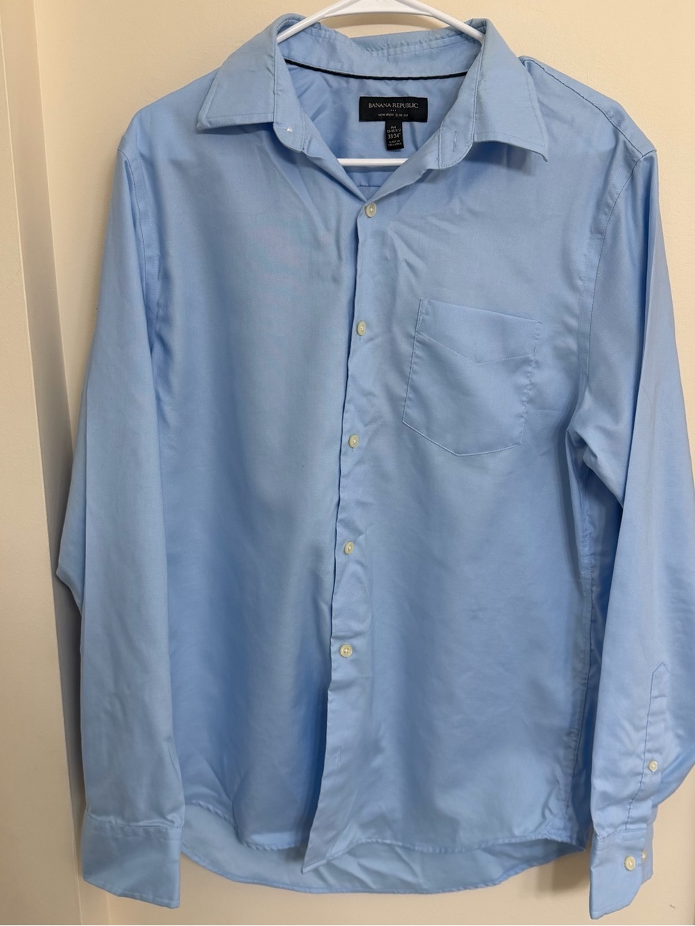 Banana Republic Light Blue Men's Button-Front Dress Shirt